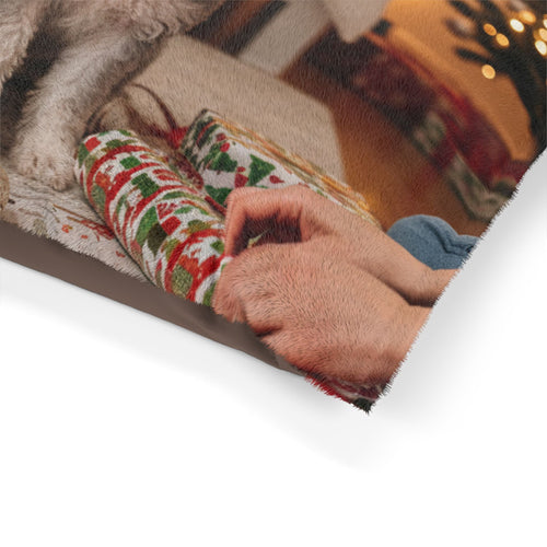 Holiday Puppies Pet Bed