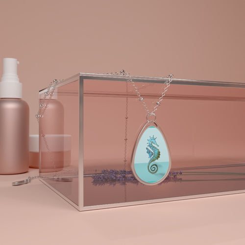 Seahorse Beach Oval Necklace – Ocean-Inspired Pendant Jewelry