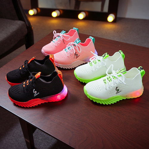 Children's shoes LED lights up