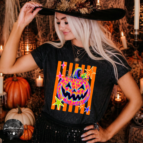 Leopard Print Jack O'Lantern Tee | Trendy Halloween Pumpkin Graphic T-Shirt