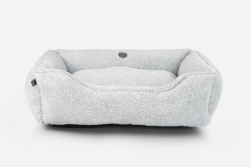 Chester & Lee | Furry Sleeper Dog Bed Gray