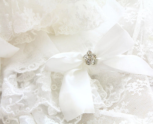 Luxury Victorian Lace Dog Wedding Dress Handmade Pearl Bridal Gown Princess Pet Wedding Dress Couture White Formal Gown