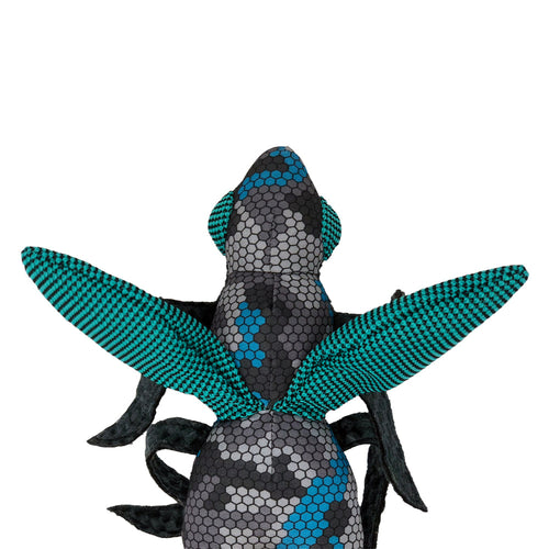 12 Fly with Moving Wings Animal Toy