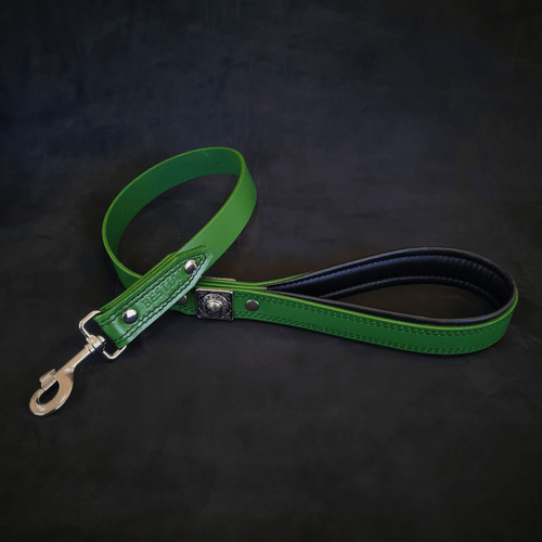 ''Eros'' leash GREEN Style meets durability