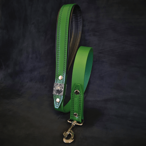 ''Eros'' leash GREEN Style meets durability