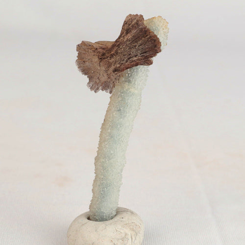 Heulandite Bow on Chalcedony Natural Mineral Specimen # B 6607