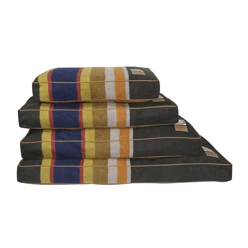 Pendleton Badlands National Park Pet Napper Fleece Dog Bed