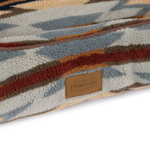Pendleton Berber Kuddler