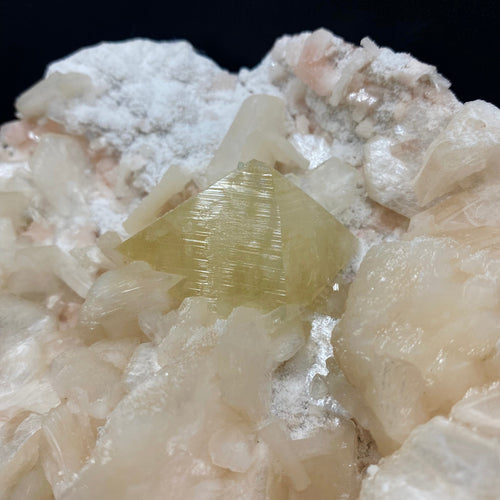 Rare Fluorescent Powellite with Heulandite & Stilbite – Free Standing Terminated Crystal Specimen from Nasik, India | Collector-Grade Fine Mineral DK95