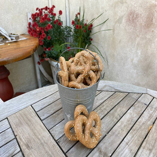 🐾 Organic Parmesan Pretzels Dog Treats