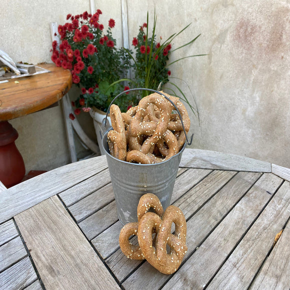 🐾 Organic Parmesan Pretzels Dog Treats