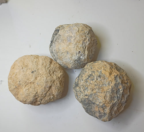 Unopened quartz geodes (Large)