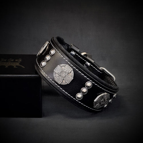 The Maximus collar 2 inch wide black & silver